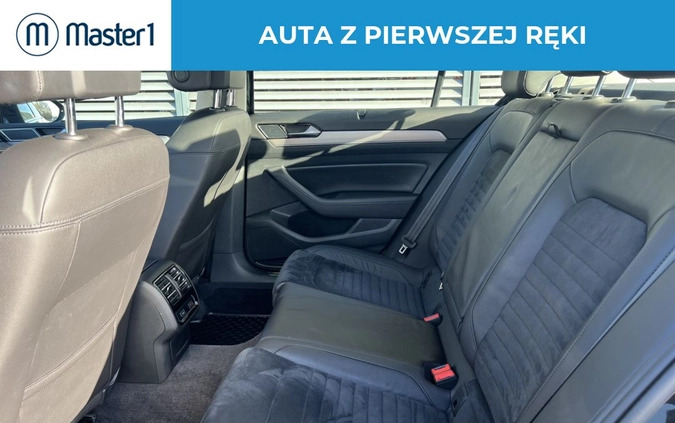 Volkswagen Passat cena 79850 przebieg: 126167, rok produkcji 2018 z Szamocin małe 191